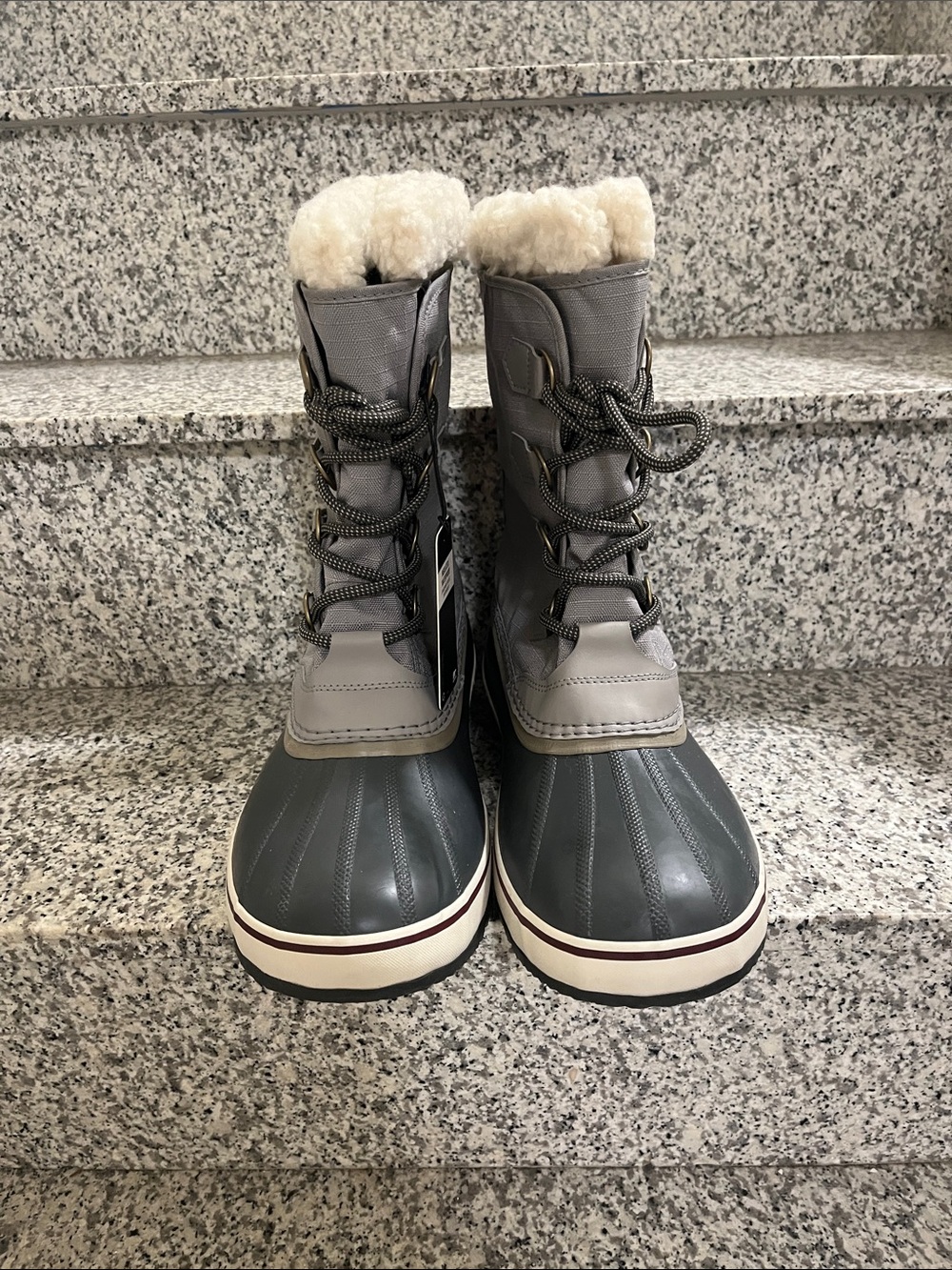 NWT Men’s Grey Waterproof Winter Lace-Up Boots with Faux Fur Size 12